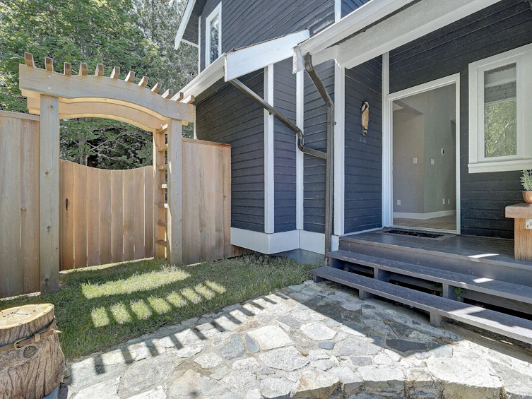 7843 Eagle Drive, Halfmoon Bay, BC, V7Z 1A3 - 16