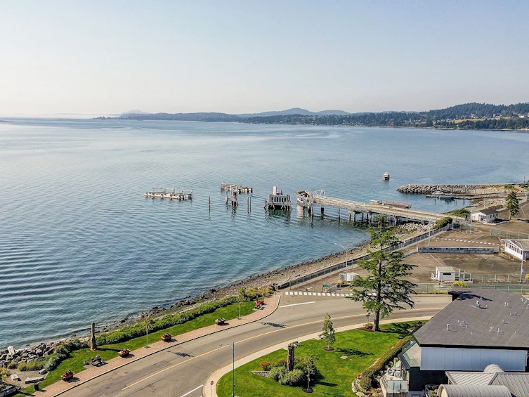 9639 Second Street, Sidney, BC, V8L 3C3 - 4