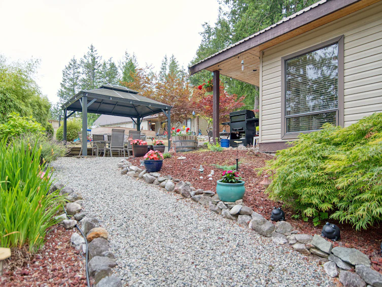 4546 Sinclair Bay Road, Pender Harbour Egmont, BC, V0N 1S1 - 11
