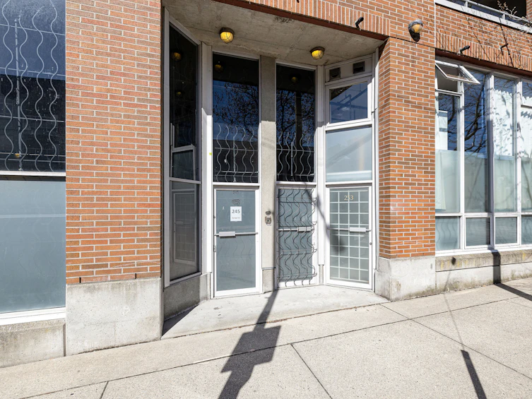 245 Alexander Street, Vancouver, BC, V6A 1C2 - 23