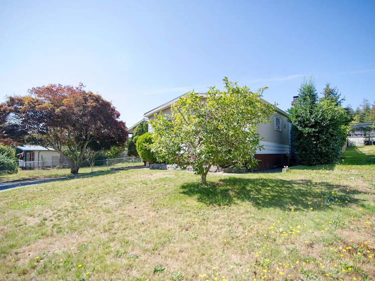 5423 Derby Road, Sechelt, BC, V7Z 0M1 - 2