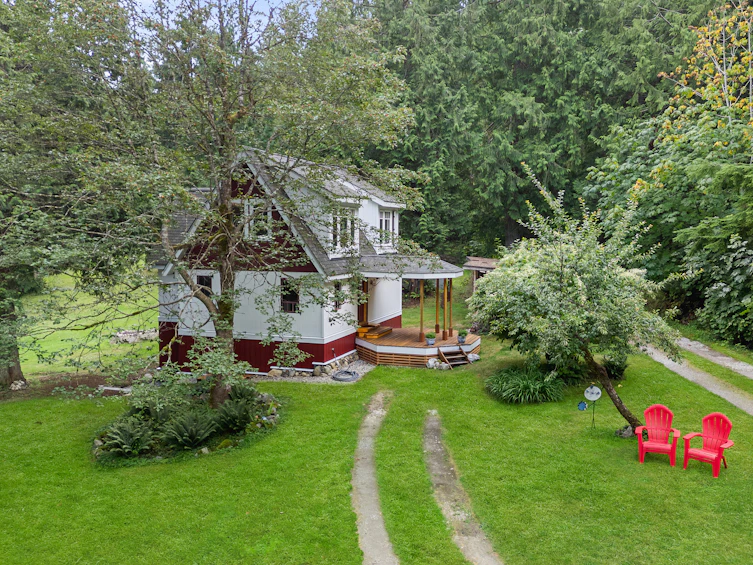 6121 Golf Course Road, Sechelt, BC, V7Z 0R2 - 4