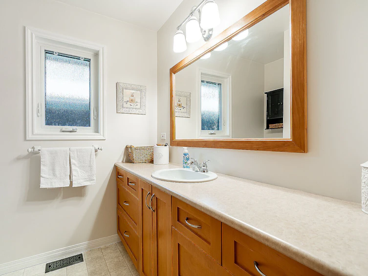625 E 22nd Street, North Vancouver, BC, V7L 3E1 - 18