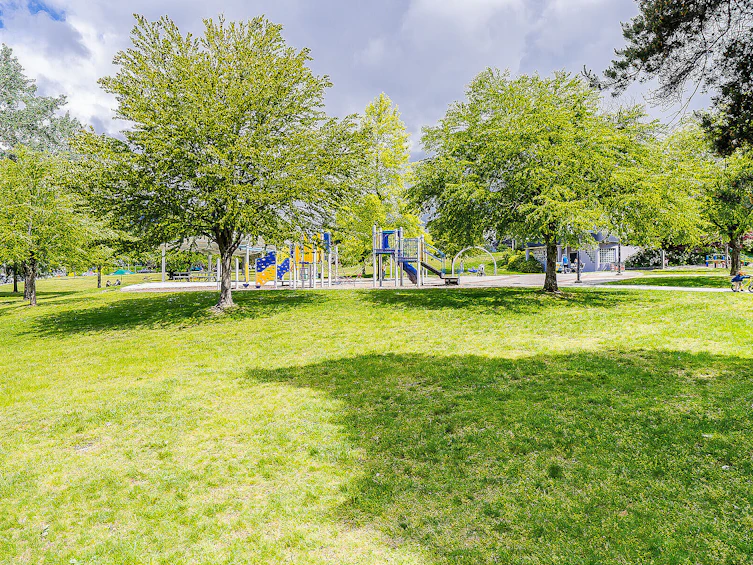 625 E 22nd Street, North Vancouver, BC, V7L 3E1 - 33