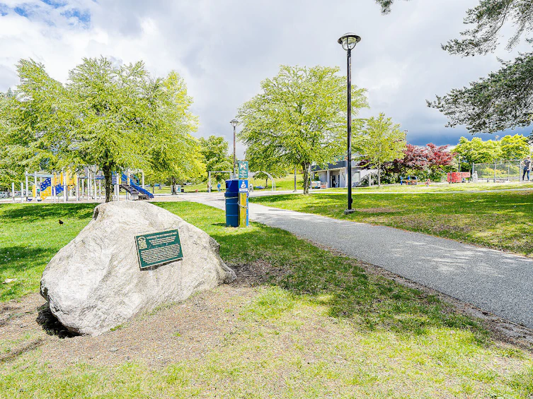 625 E 22nd Street, North Vancouver, BC, V7L 3E1 - 36