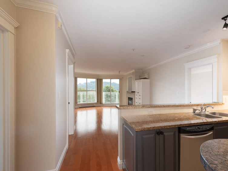 315-3629 Deercrest Drive, North Vancouver, BC, V7G 2S9 - 7