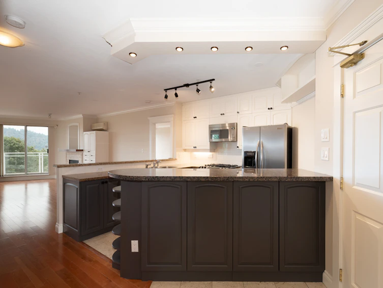 315-3629 Deercrest Drive, North Vancouver, BC, V7G 2S9 - 9