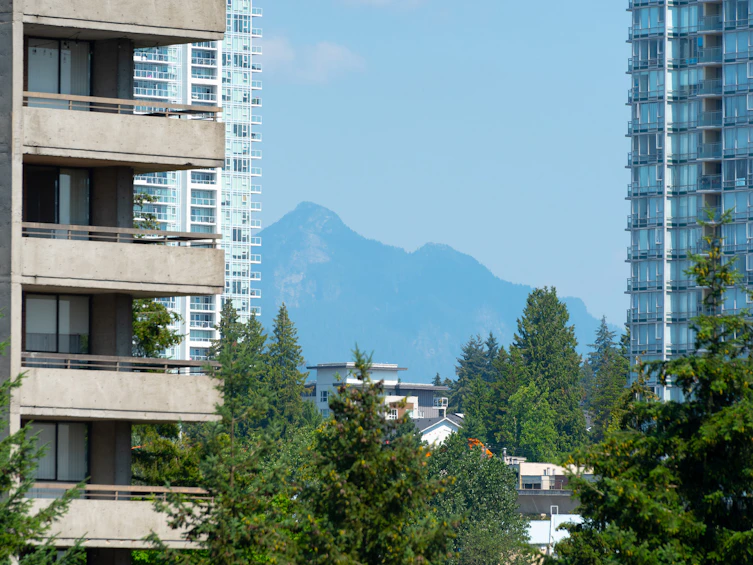 907-3970 Carrigan Court, Burnaby, BC, V3N 4S5 - 25