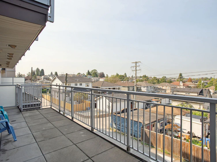 205-2888 E 2nd Avenue, Vancouver, BC, V5M 0B9 - 24