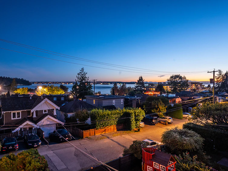 1215 Clyde Avenue, West Vancouver, BC, V7T 1E6 - 8