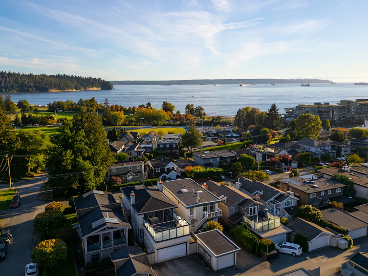 1215 Clyde Avenue, West Vancouver, BC, V7T 1E6 - 32