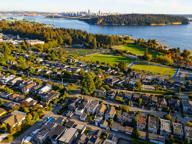 1215 Clyde Avenue, West Vancouver, BC, V7T 1E6 - 35