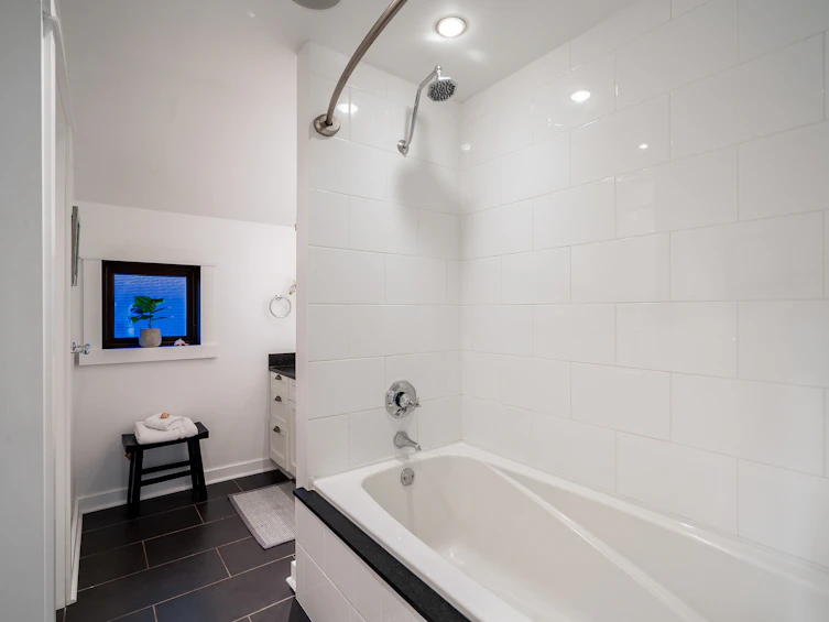 3394 Mahon Avenue, North Vancouver, BC, V7N 3T6 - 17