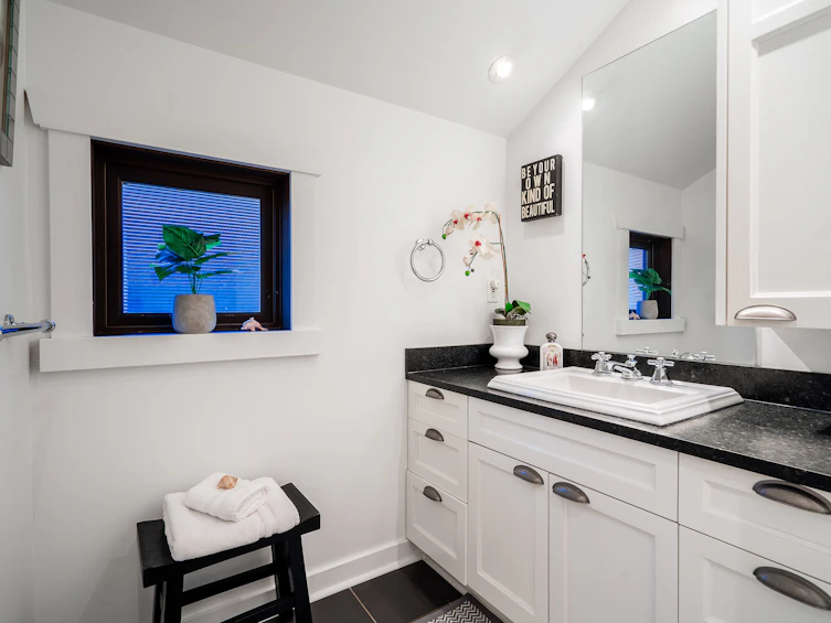 3394 Mahon Avenue, North Vancouver, BC, V7N 3T6 - 18