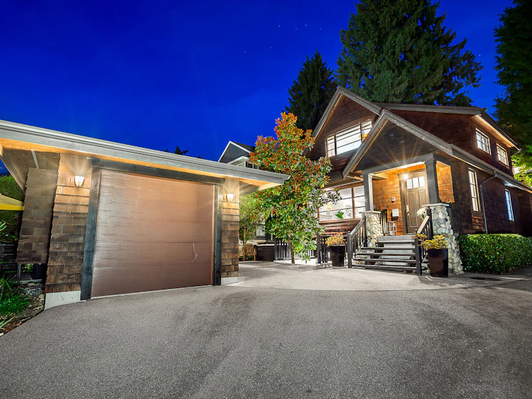 3394 Mahon Avenue, North Vancouver, BC, V7N 3T6 - 26