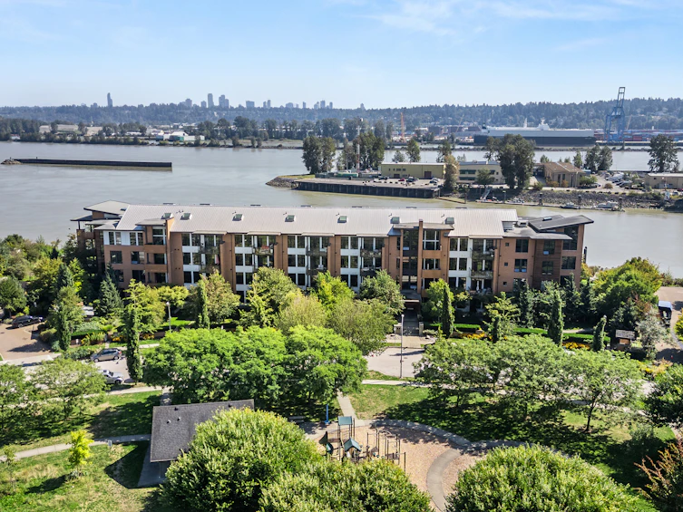 115-220 Salter Street, New Westminster, BC, V3M 0H4 - 3