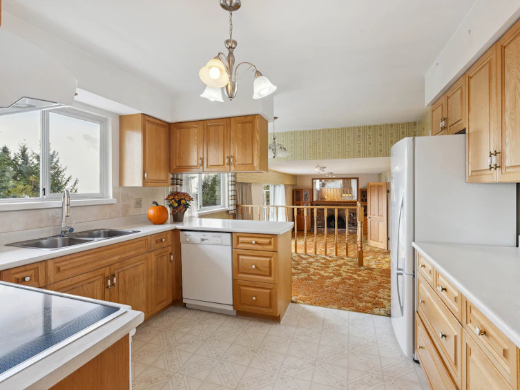531 Craigmohr Drive, West Vancouver, BC, V7S 1W8 - 6