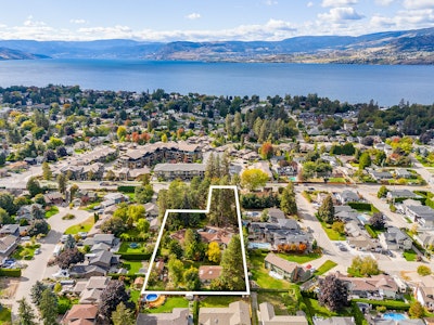 4377 Lakeshore Road - 3