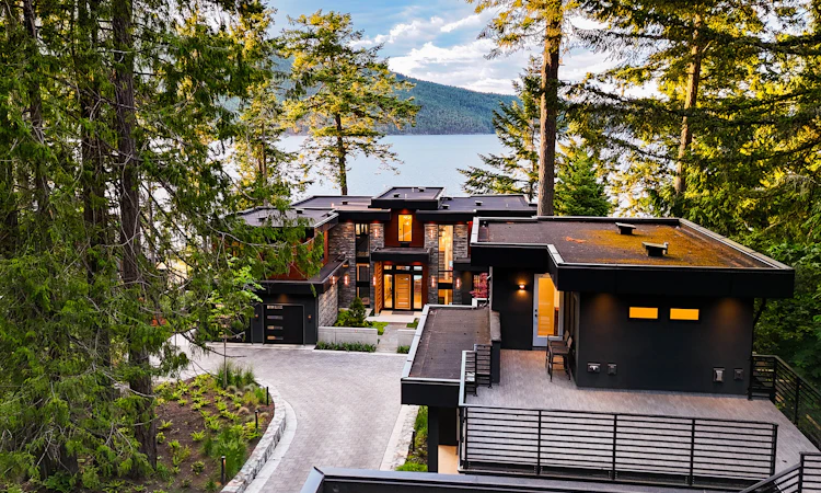 848 Lands End Road