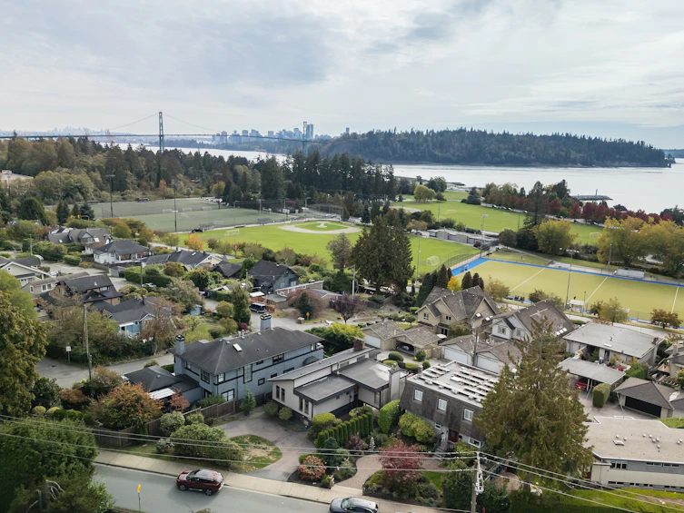 1248 Keith Road, West Vancouver, BC, V7T 1M9 - 22