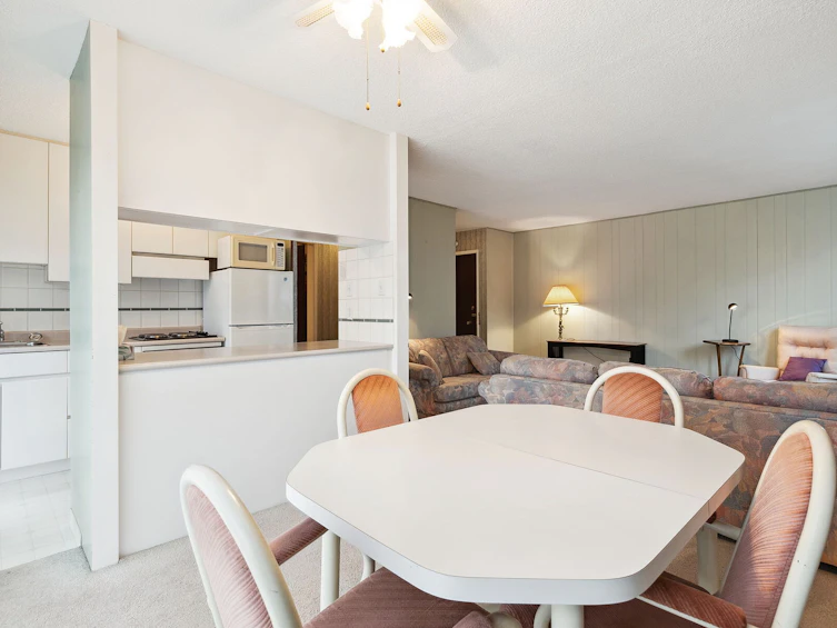 102-1845 Bellevue Avenue, West Vancouver, BC, V7V 1B2 - 13