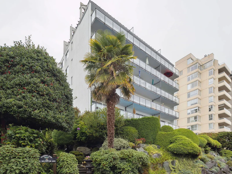 102 - 1845 Bellevue Avenue, West Vancouver BC V7V 1B2
