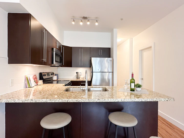 301-7655 Edmonds Street, Burnaby, BC, V3N 1B6 - 9