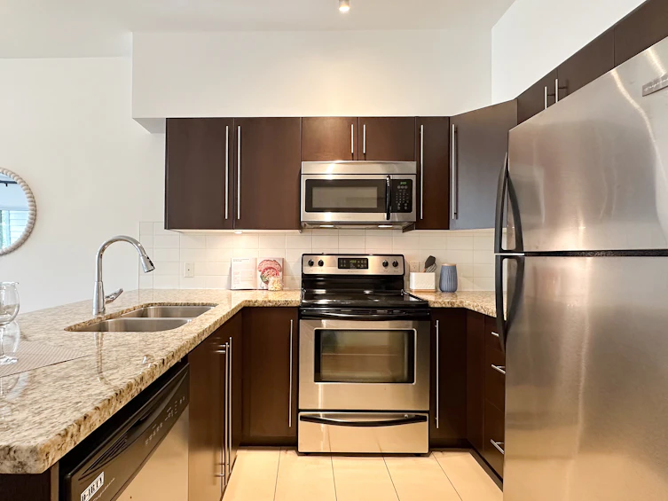 301-7655 Edmonds Street, Burnaby, BC, V3N 1B6 - 11