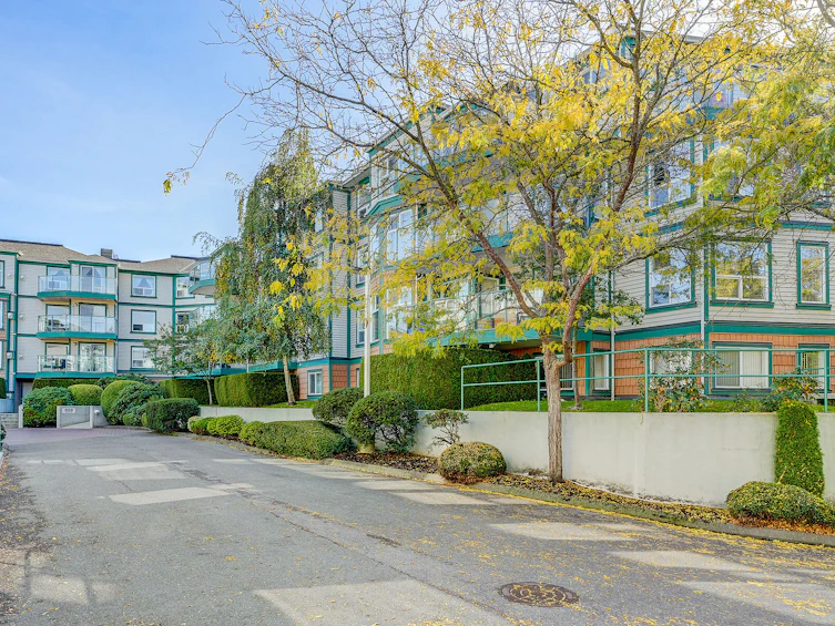 212-898 Vernon Avenue, Saanich, BC, V8X 2W6 - 24