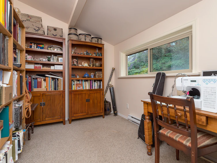 4572 Cordova Bay Road, Saanich, BC, V8X 3V5 - 20