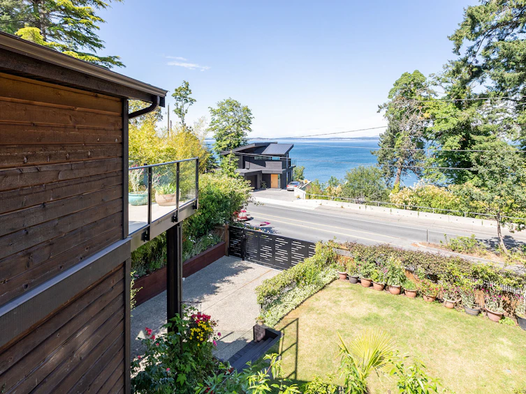 4572 Cordova Bay Road, Saanich, BC, V8X 3V5 - 25