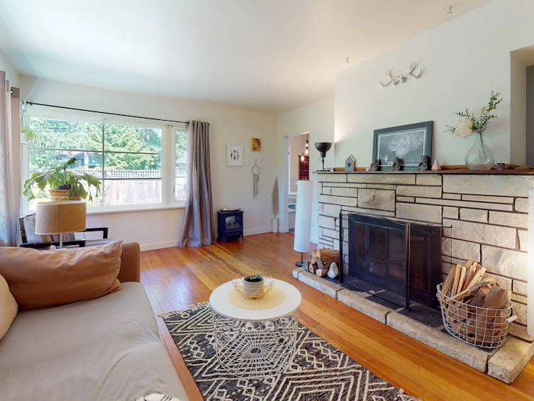 5724 E Porpoise Bay Road, Sechelt, BC, V0N 3A3 - 5