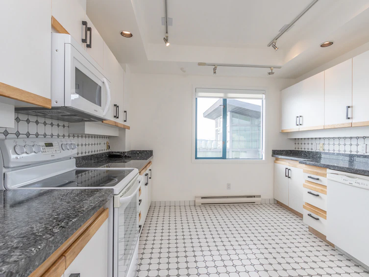 1201-2120 Argyle Avenue, West Vancouver, BC, V7V 1A4 - 14