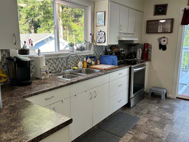 5277 Armstrong Court, Powell River, BC, V8A 4H2 - 16
