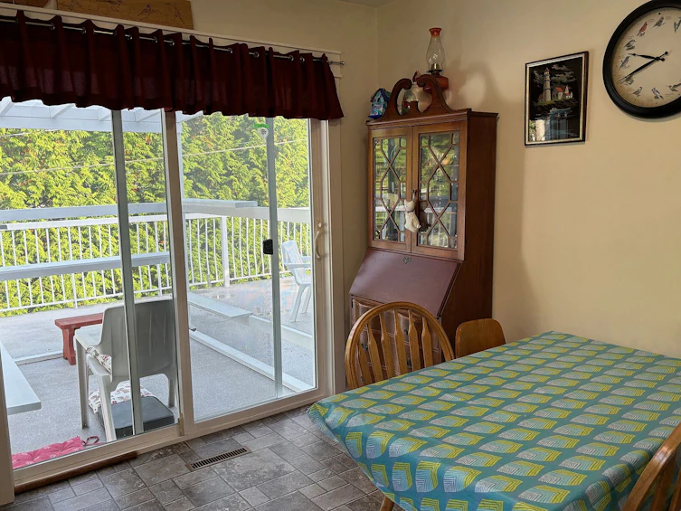 5277 Armstrong Court, Powell River, BC, V8A 4H2 - 17
