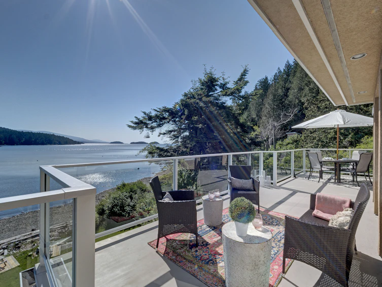 7659 Redrooffs Road, Halfmoon Bay, BC, V0N 1Y1