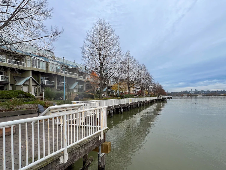 PH2-828 Agnes Street, New Westminster, BC, V3M 6R4 - 24