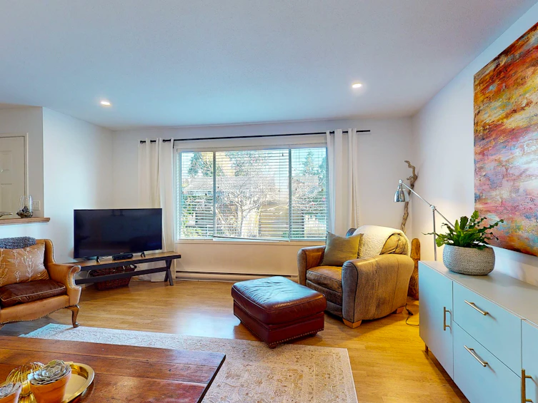 5762 Surf Circle, Sechelt, BC, V0N 3A0 - 5
