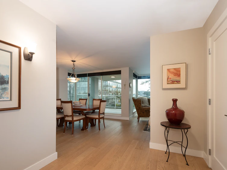 301-1455 Duchess Avenue, West Vancouver, BC, V7T 1H7 - 8