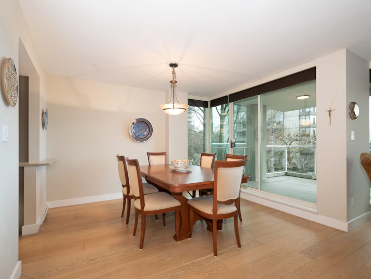 301-1455 Duchess Avenue, West Vancouver, BC, V7T 1H7 - 10