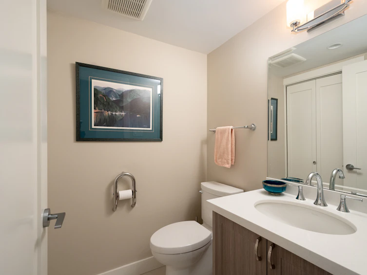 301-1455 Duchess Avenue, West Vancouver, BC, V7T 1H7 - 32