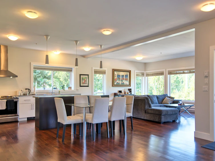 1-5778 Marine Way, Sechelt, BC, V7Z 0L8 - 5