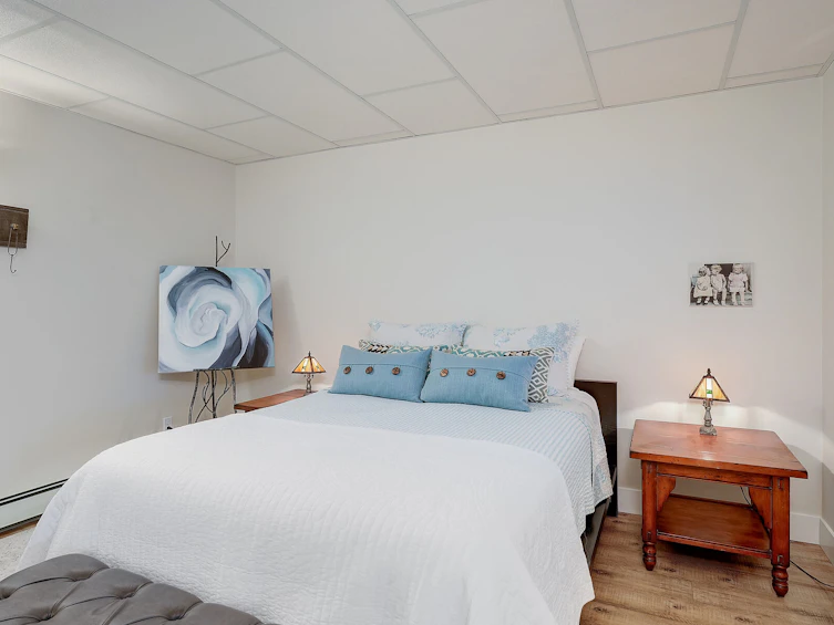 16-4360 Emily Carr Drive, Saanich, BC, V8X 4Y4 - 36