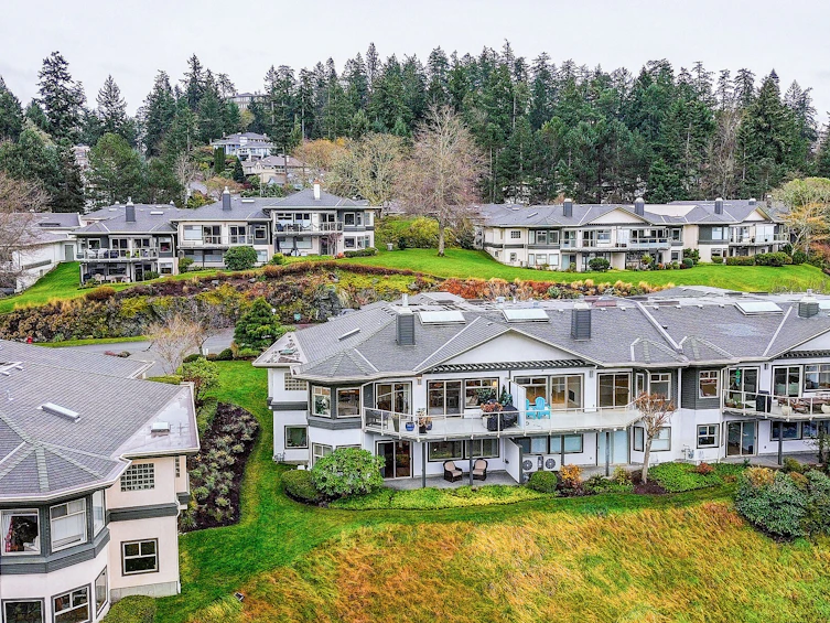 16-4360 Emily Carr Drive, Saanich, BC, V8X 4Y4 - 42