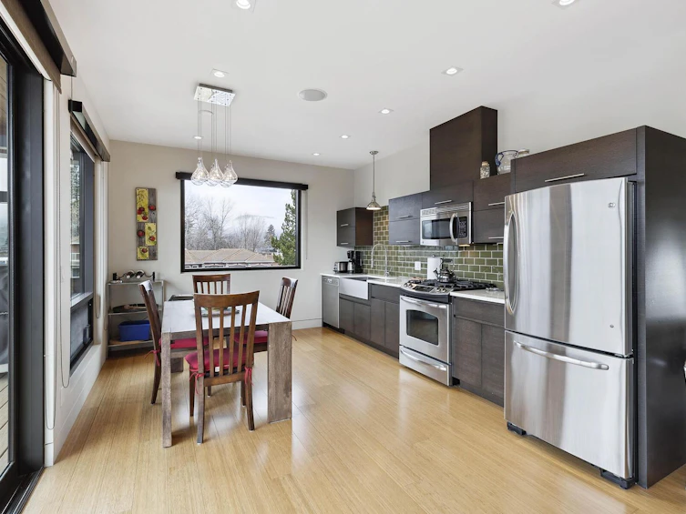 5818 Dale Avenue, Summerland, BC, V0H 1Z9 - 53