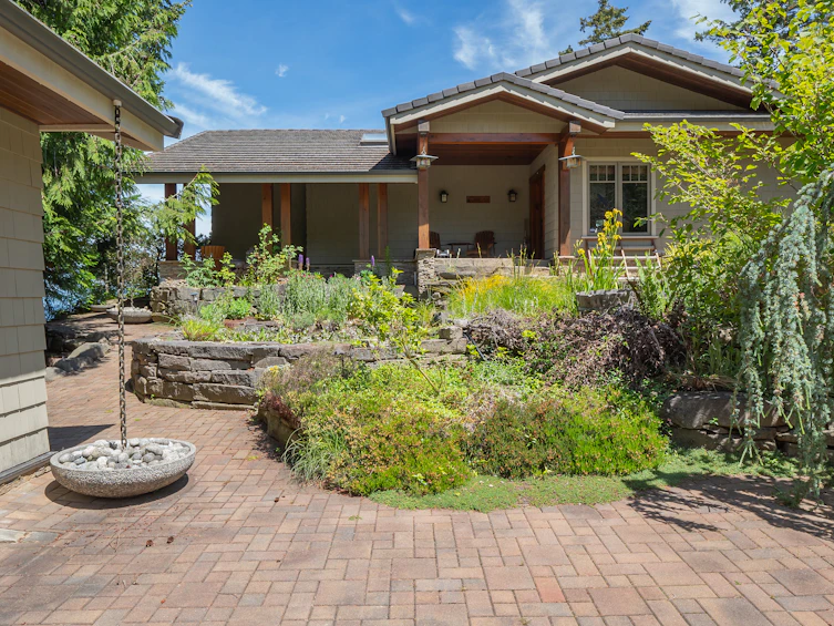 2640 Kevan Drive, Gabriola Island, BC, V0R 1X7 - 2