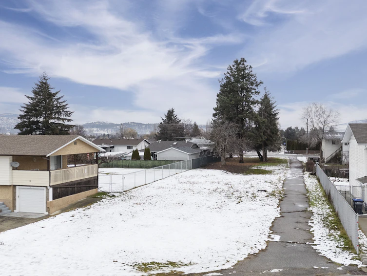 165 Mccurdy Road, Kelowna, BC, V1X 2P1 - 4