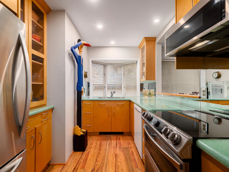 2407 W 1st Avenue, Vancouver, BC, V6K 1G6 - 8