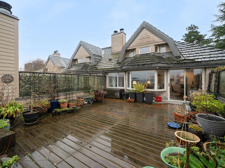 2407 W 1st Avenue, Vancouver, BC, V6K 1G6 - 18