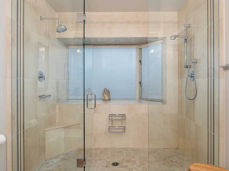 2407 W 1st Avenue, Vancouver, BC, V6K 1G6 - 16